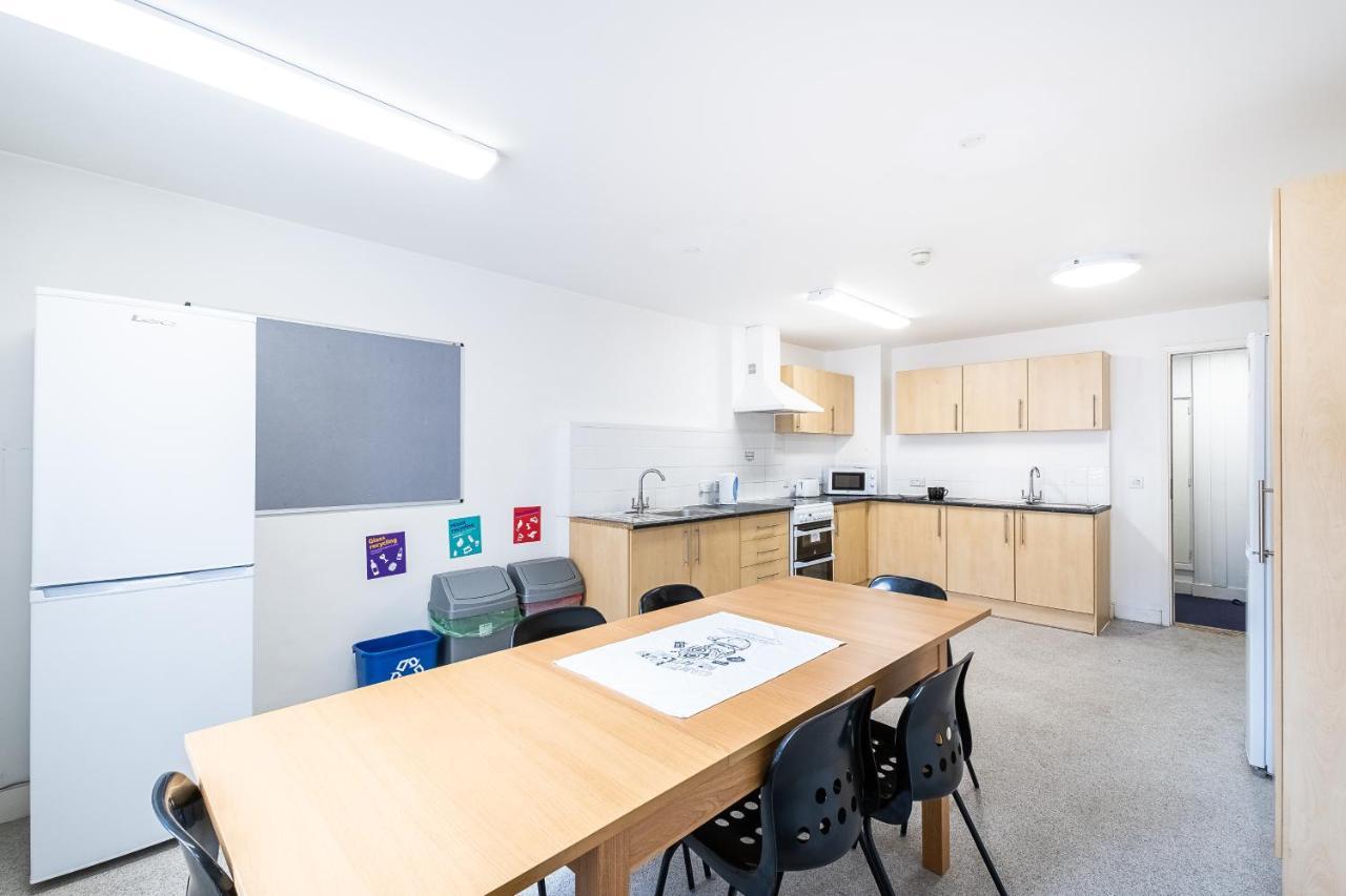 Hoo 1 Night Free Comfortable Ensuite Rooms, Gillingham - Sk المظهر الخارجي الصورة