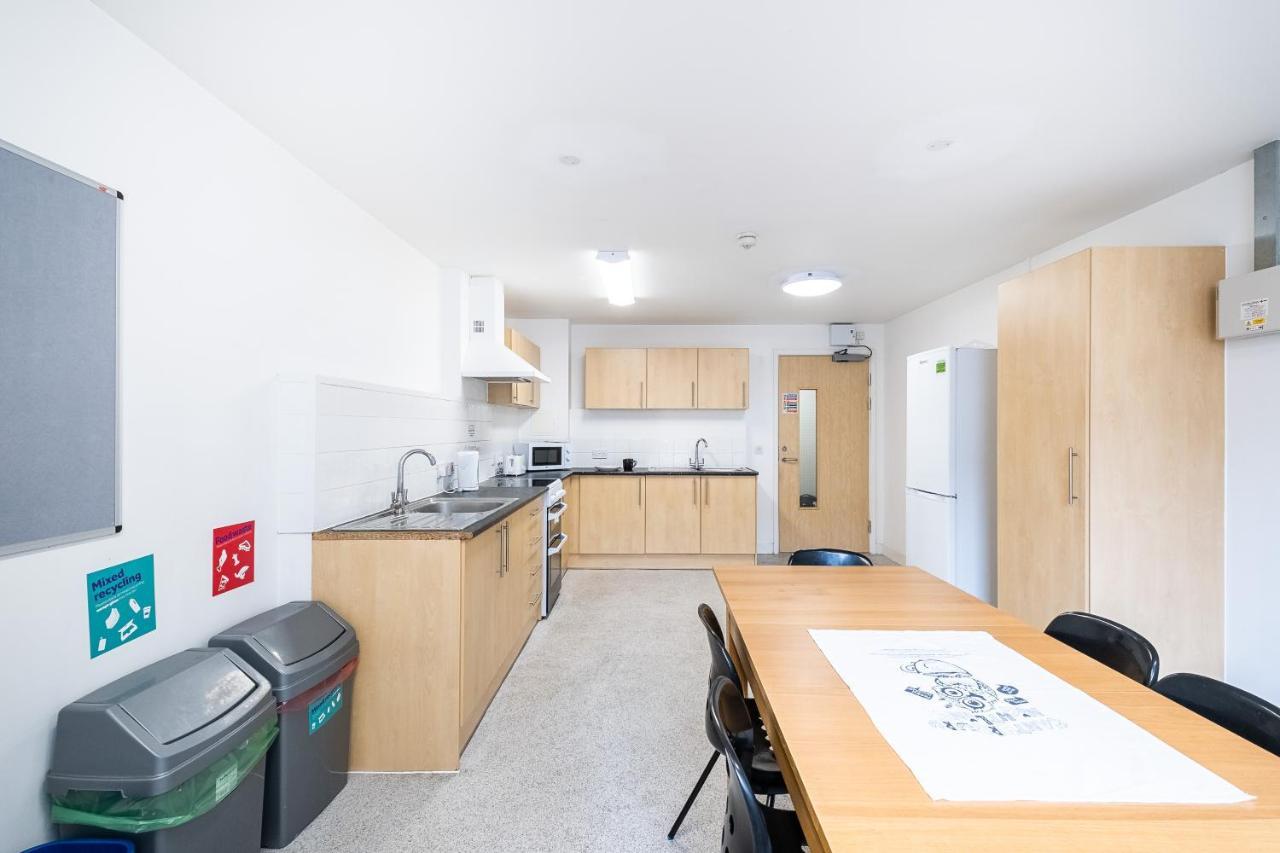 Hoo 1 Night Free Comfortable Ensuite Rooms, Gillingham - Sk المظهر الخارجي الصورة