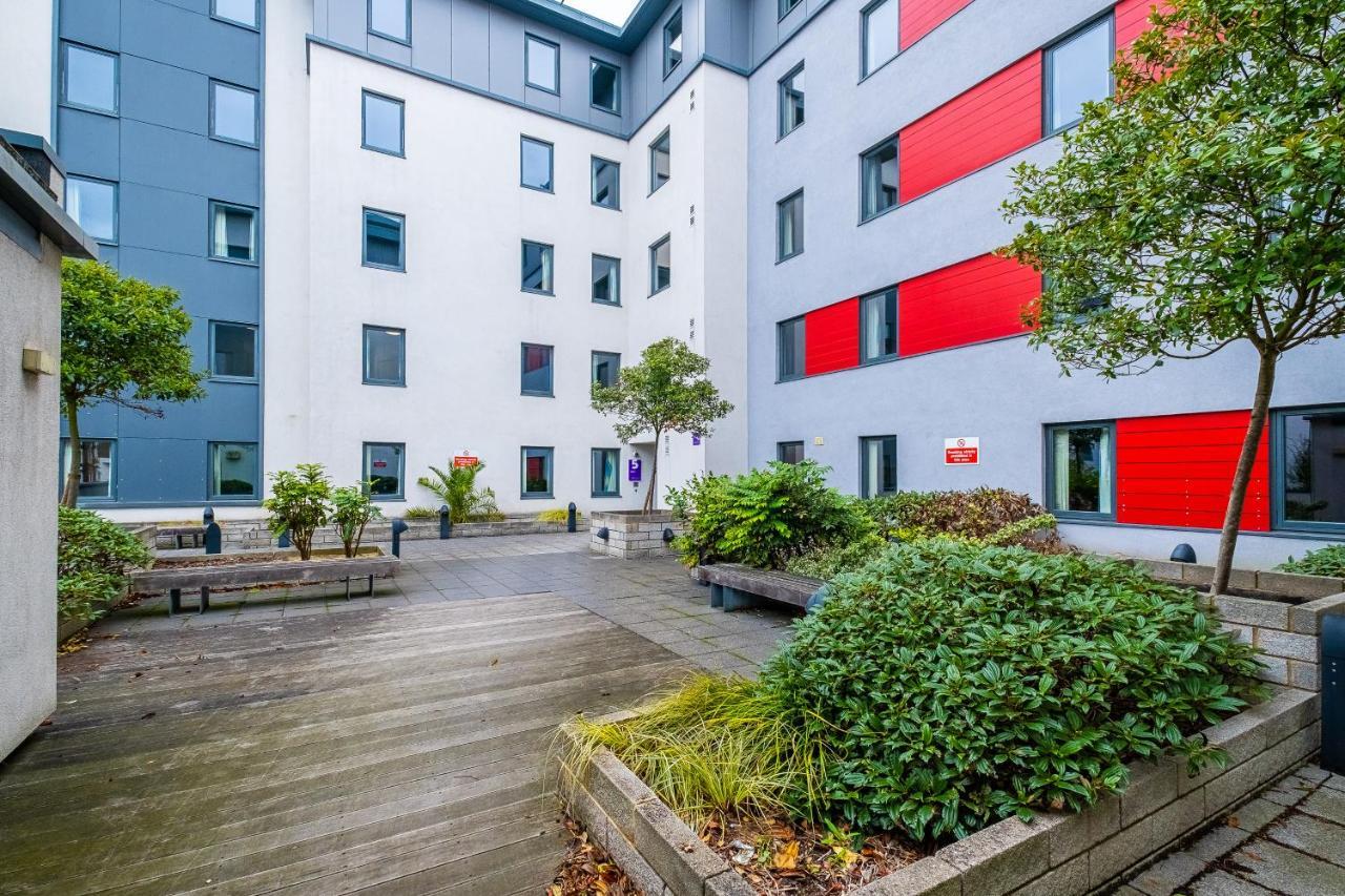 Hoo 1 Night Free Comfortable Ensuite Rooms, Gillingham - Sk المظهر الخارجي الصورة