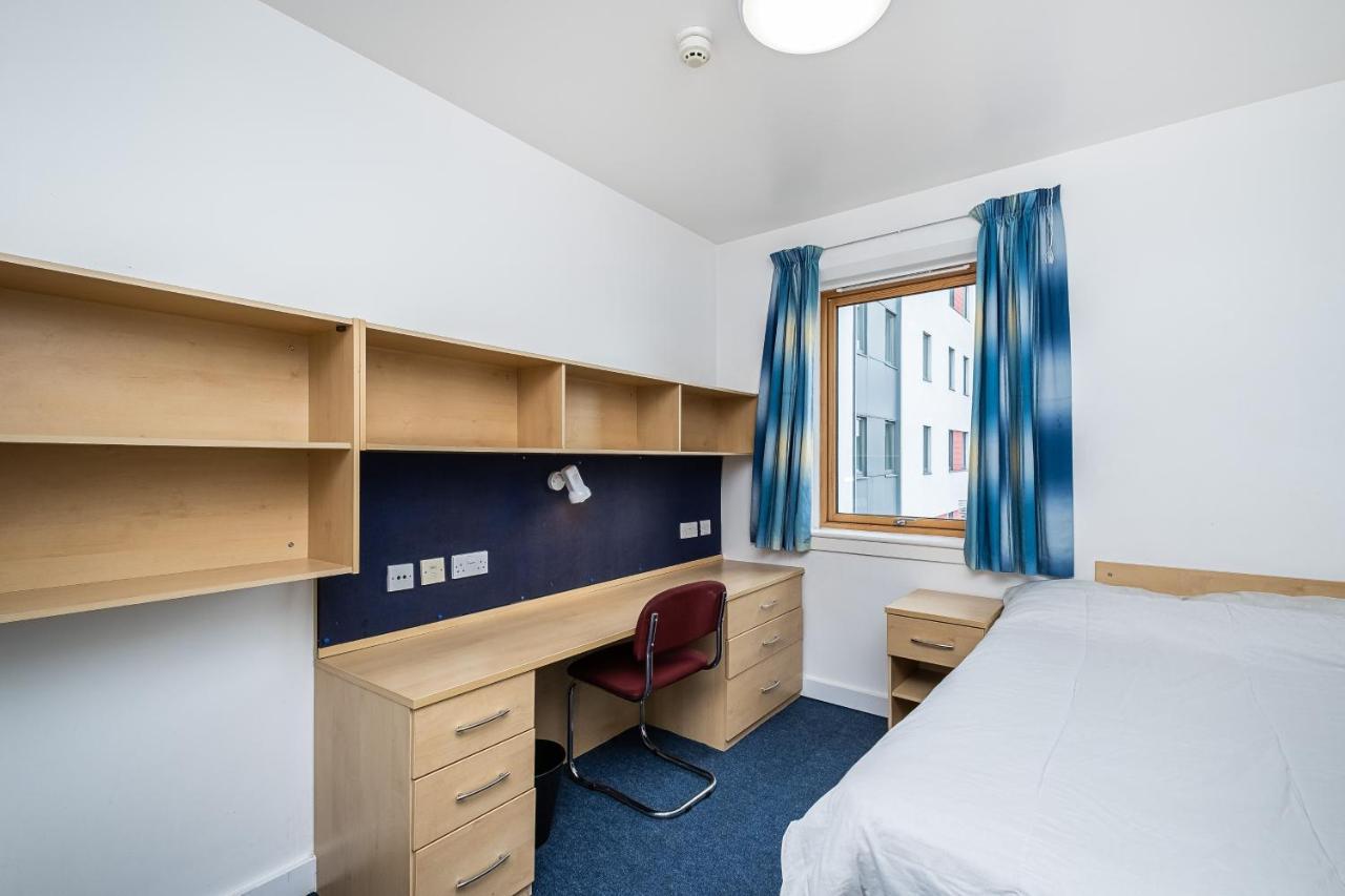 Hoo 1 Night Free Comfortable Ensuite Rooms, Gillingham - Sk المظهر الخارجي الصورة